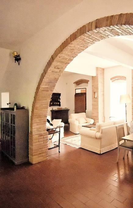 Stunning Country House Overlooking Tuscany Hills Lorenzana Luaran gambar